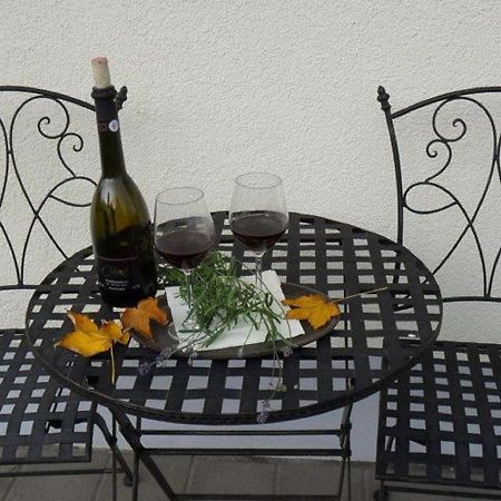 Holiday Flat With Swimming Pool In Prackenbach Viechtach Kültér fotó